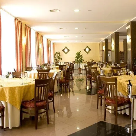 Hotell River Palace Terracina