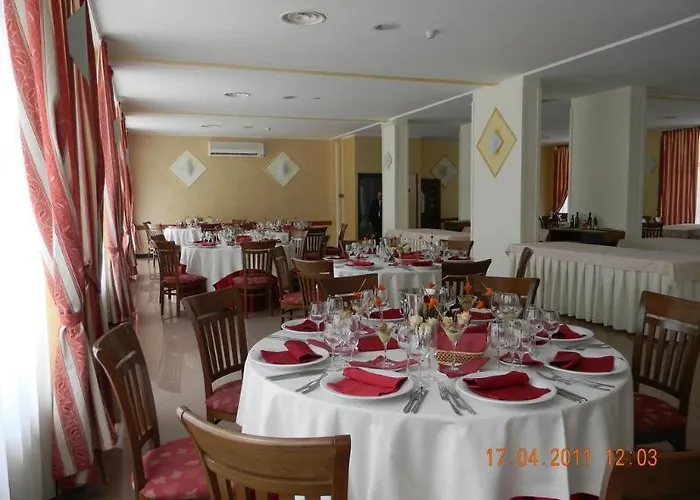 Hotel River Palace 4*