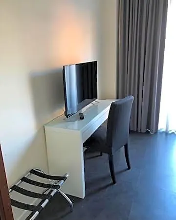 River Palace 4*