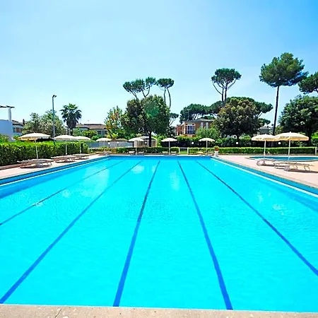 מלון River Palace טרצ'ינה