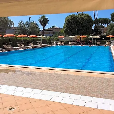 River Palace 4* טרצ'ינה