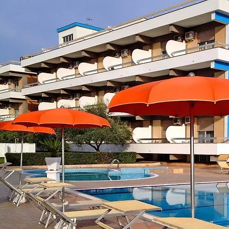 River Palace מלון 4*
